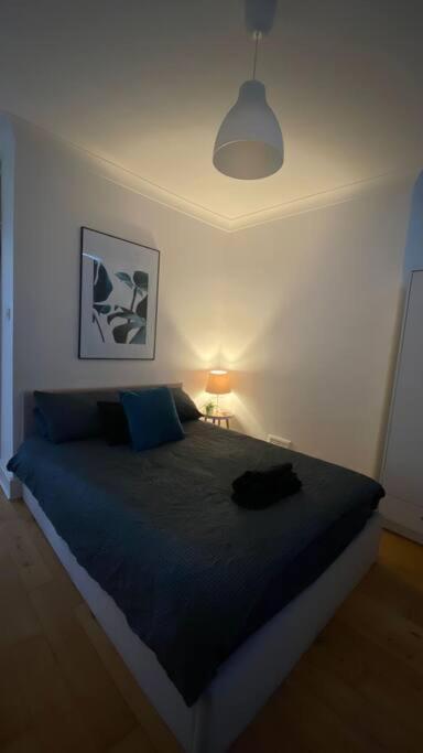 2 Bedroom Flat In Camberwell Green - Central Location With Excellent Connections To Tourist Attractions And Main London Airports Екстериор снимка